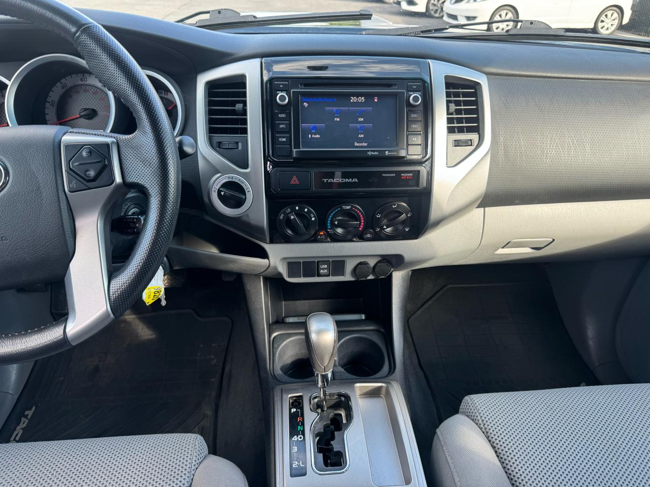 Toyota Tacoma Double Cab V6 6MT 4WD 2015