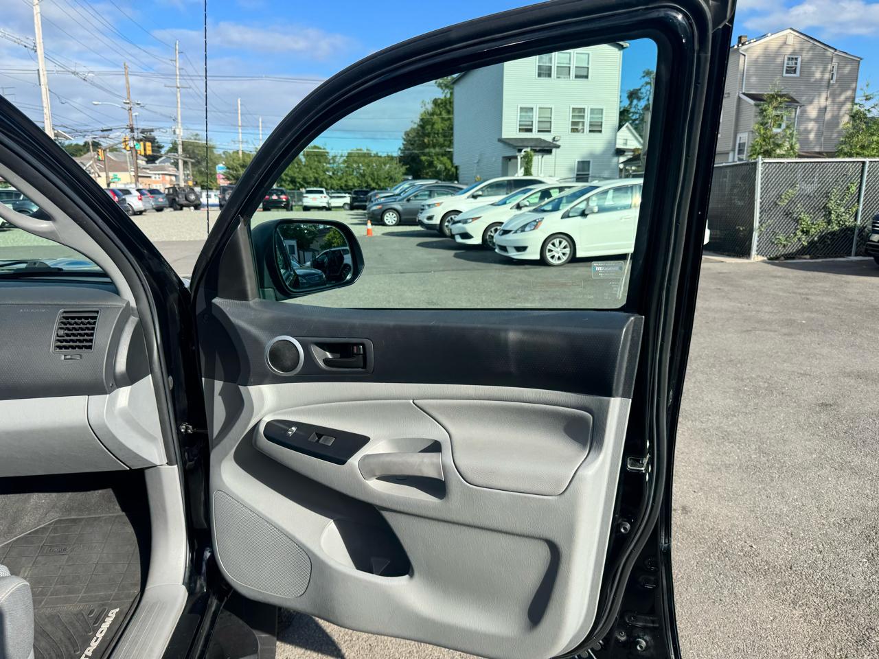 Toyota Tacoma Double Cab V6 6MT 4WD 2015