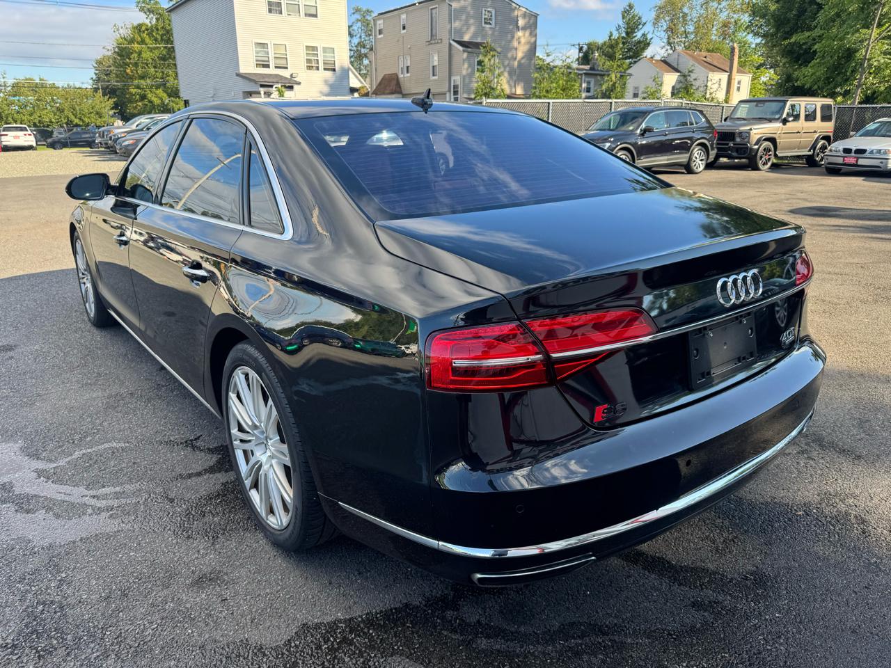 Audi A8 L 4.0T quattro 2015