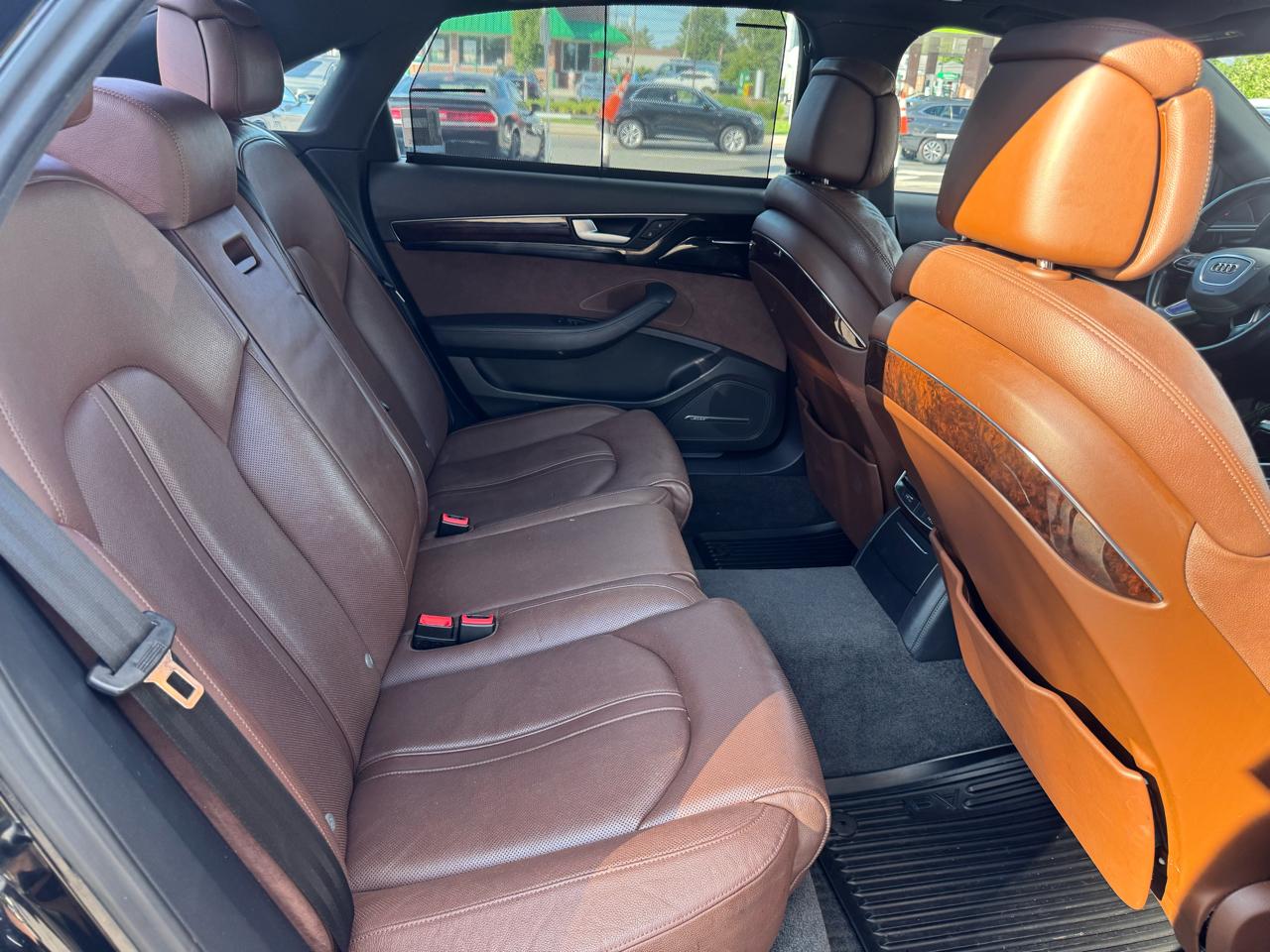Audi A8 L 4.0T quattro 2015