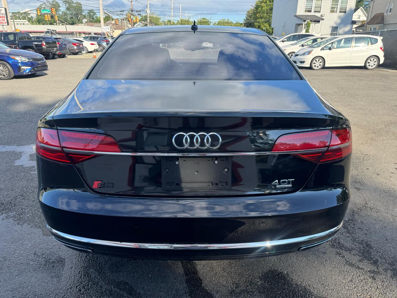 Audi A8 L 4.0T quattro 2015