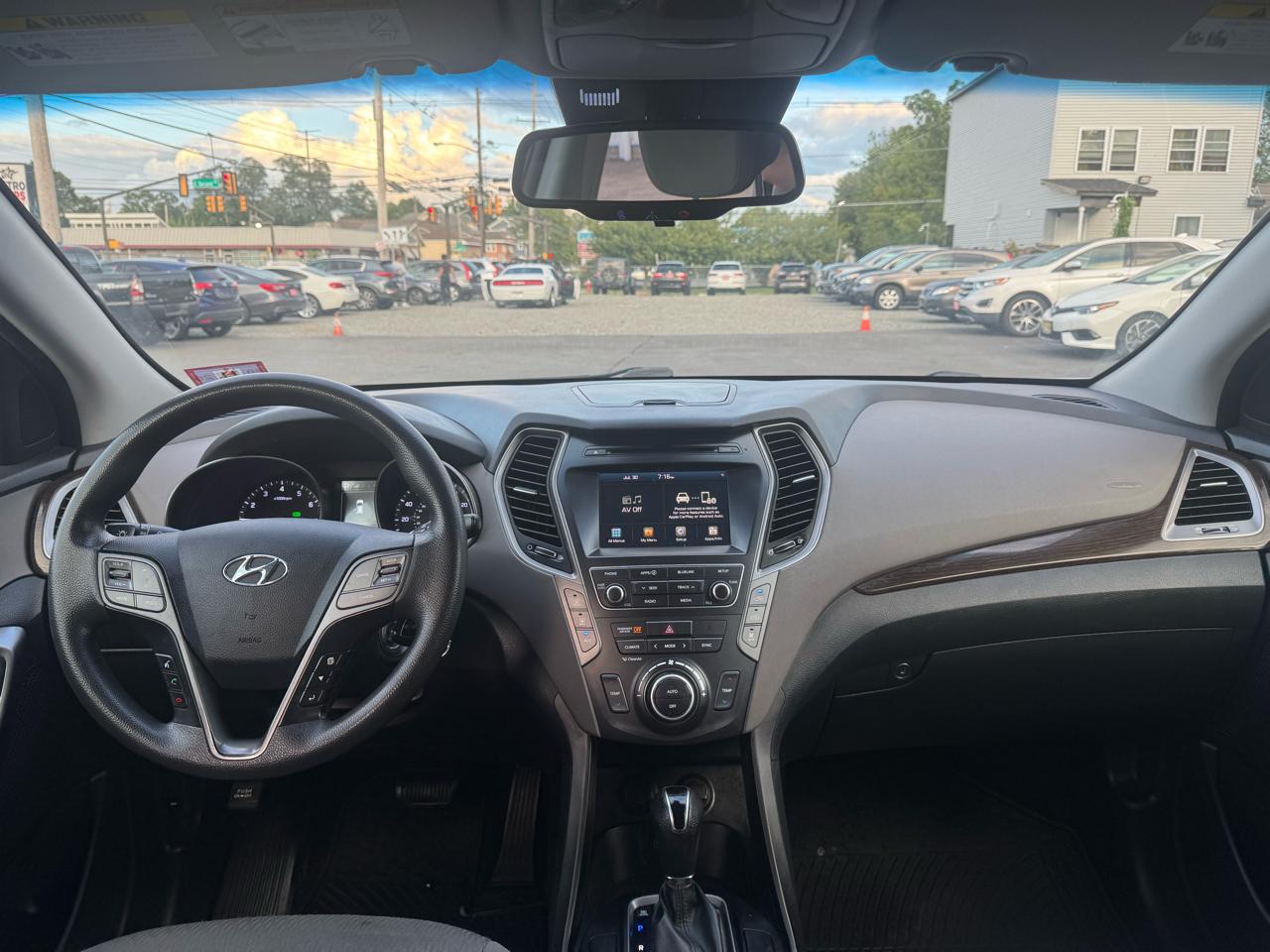 Hyundai Santa Fe SE AWD 2017