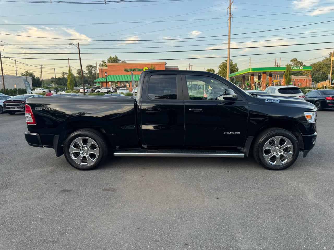 RAM 1500 Big Horn Quad Cab 4WD 2022