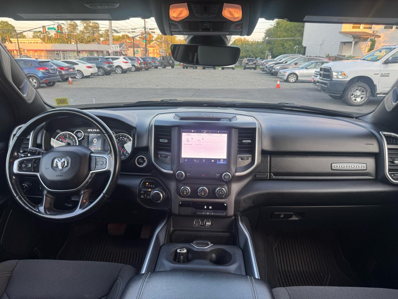 RAM 1500 Big Horn Quad Cab 4WD 2022
