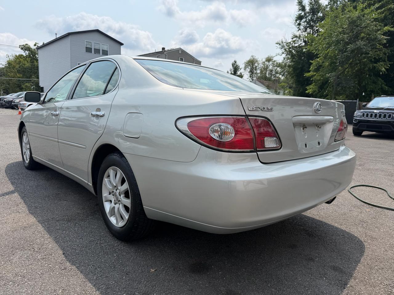 Lexus ES 330 Sedan 2004