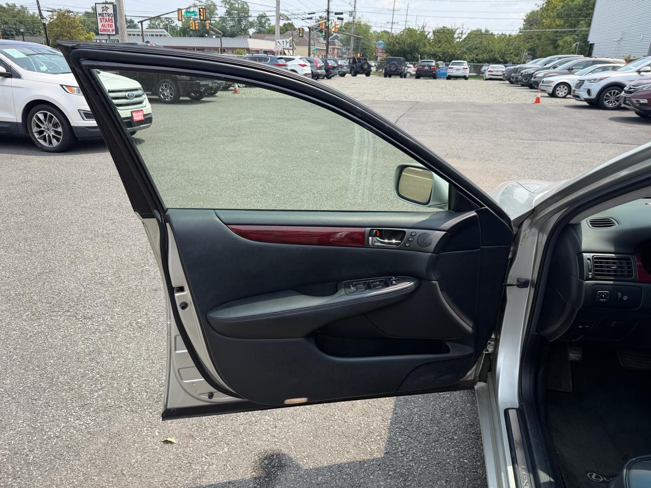 Lexus ES 330 Sedan 2004