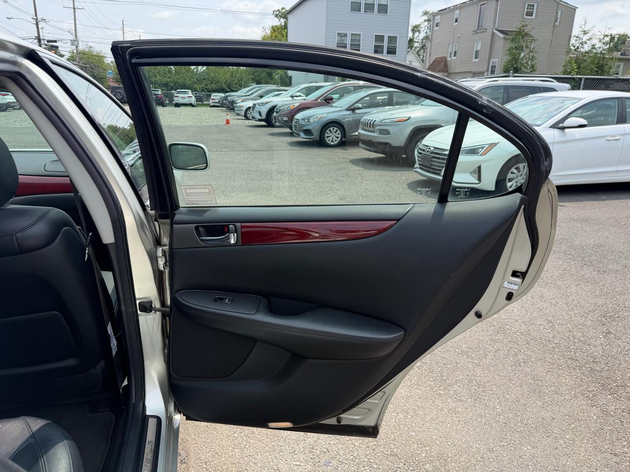 Lexus ES 330 Sedan 2004