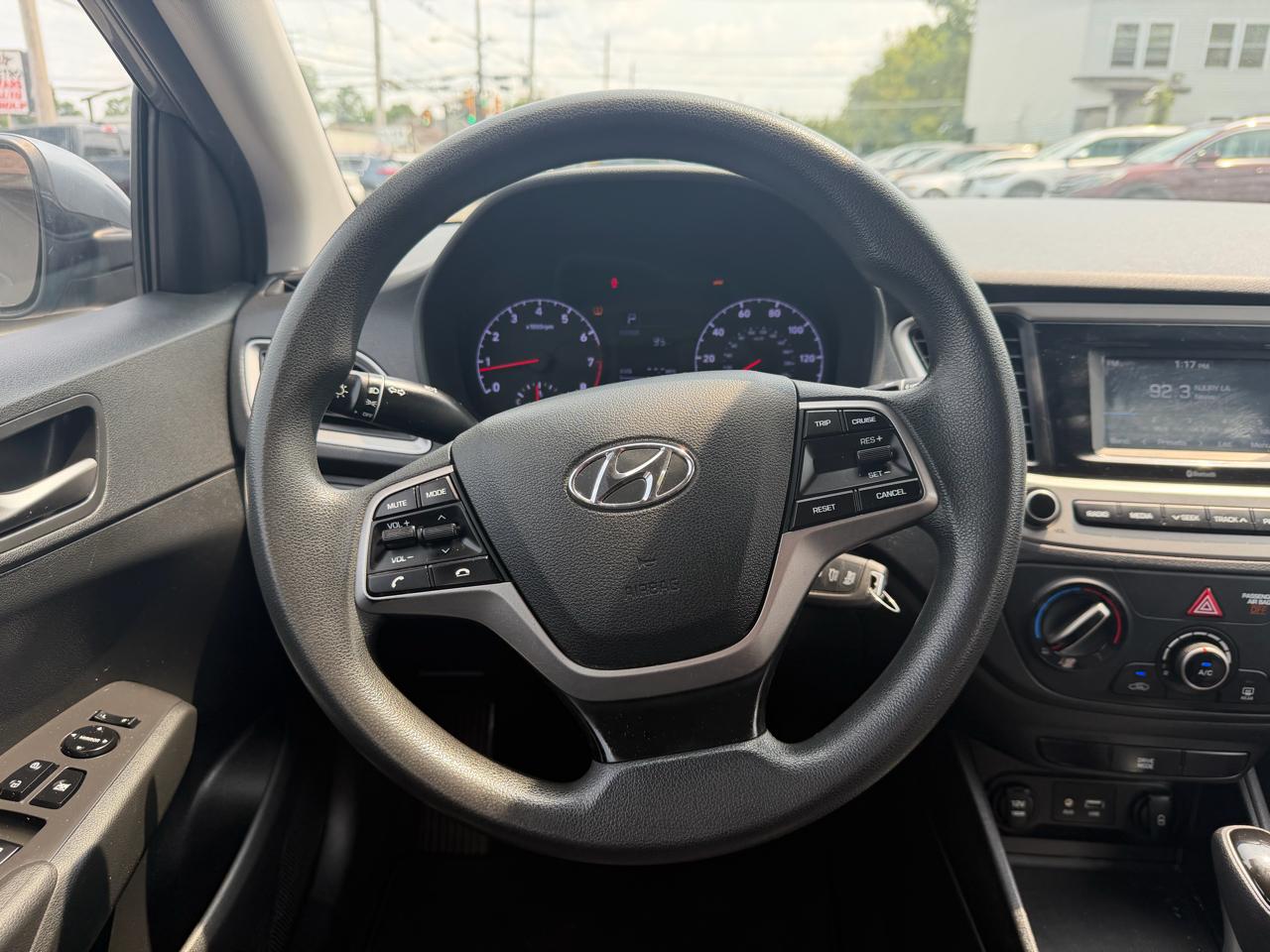 Hyundai Accent SEL 4-Door 6A 2020