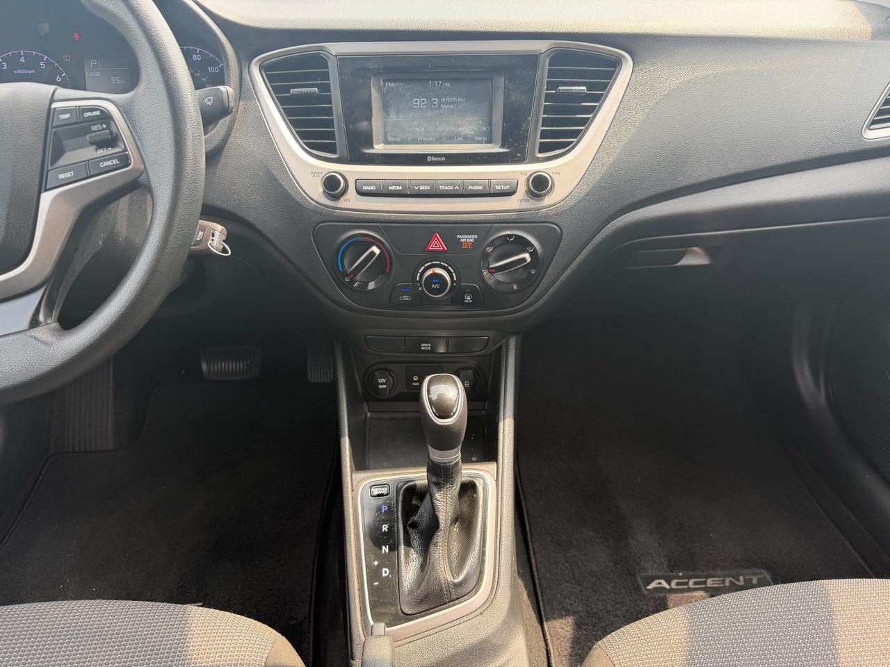 Hyundai Accent SEL 4-Door 6A 2020