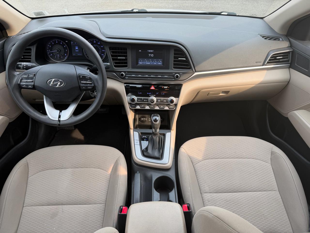 Hyundai Elantra SE 6M 2020