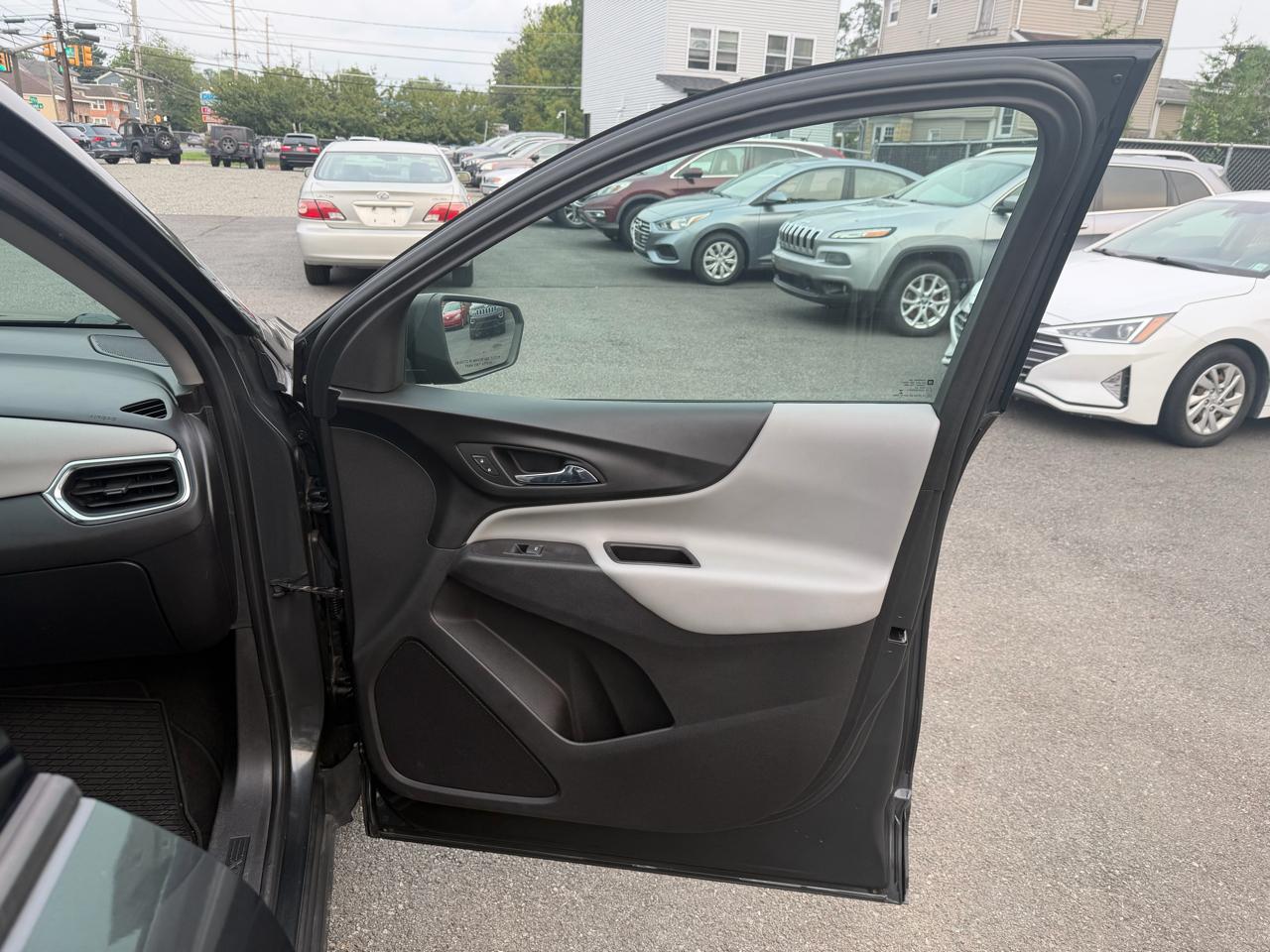 Chevrolet Equinox LS 2WD 2018