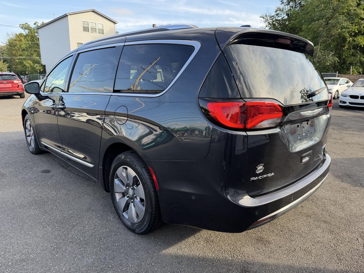Chrysler Pacifica Hybrid Limited 2020