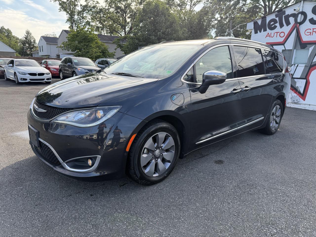 Chrysler Pacifica Hybrid Limited 2020