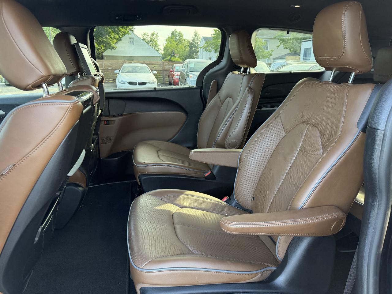 Chrysler Pacifica Hybrid Limited 2020
