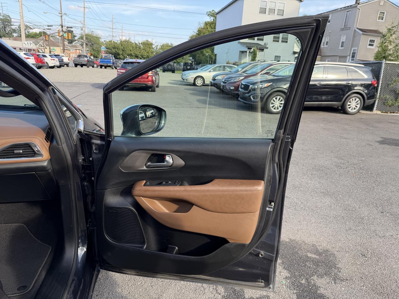 Chrysler Pacifica Hybrid Limited 2020