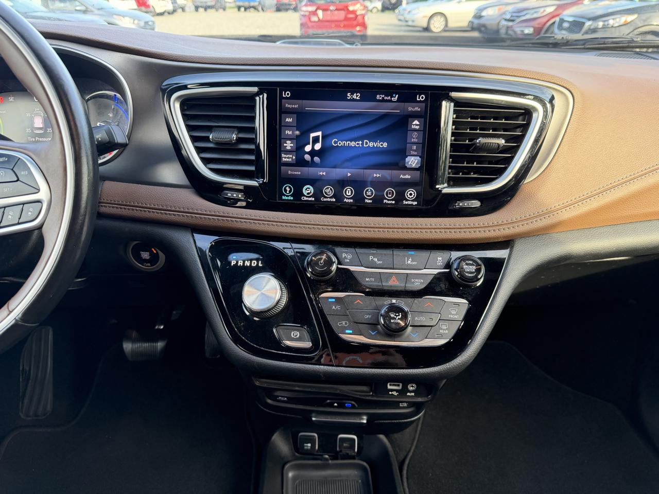 Chrysler Pacifica Hybrid Limited 2020