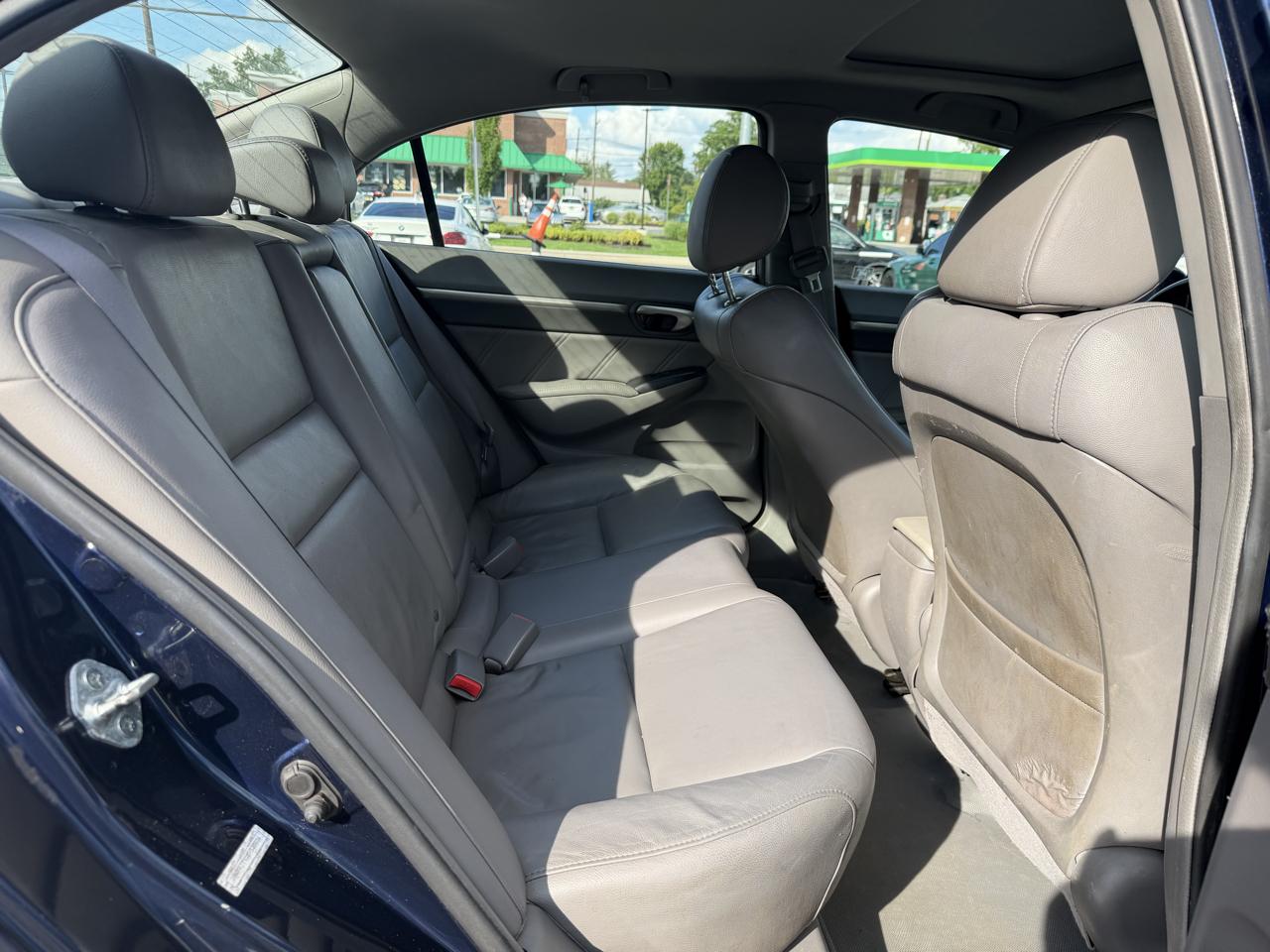 Honda Civic EX-L Sedan 5-Speed AT 2011