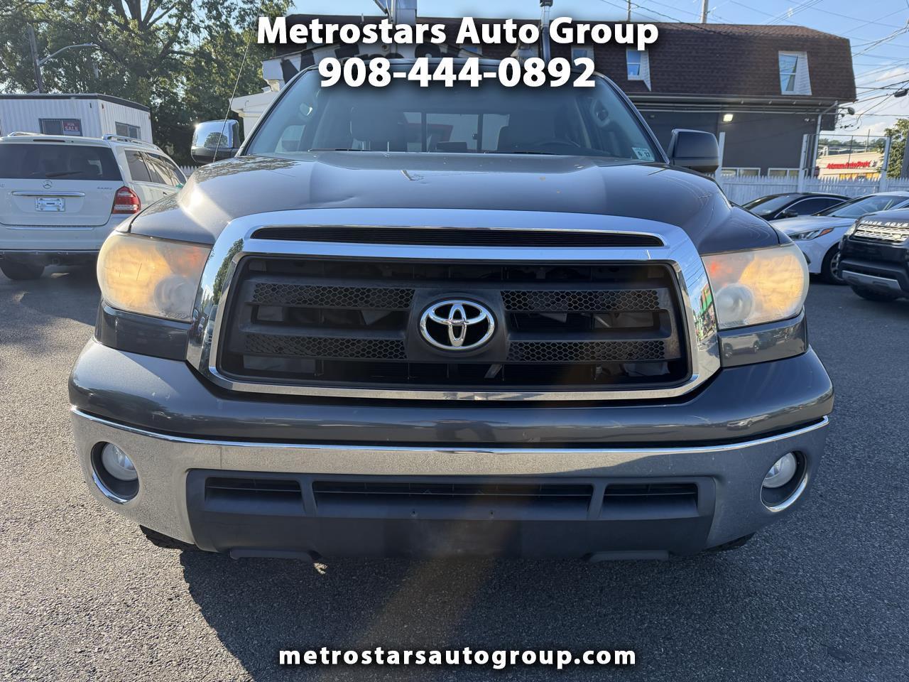Toyota Tundra Tundra-Grade 5.7L Double Cab 4WD 2012