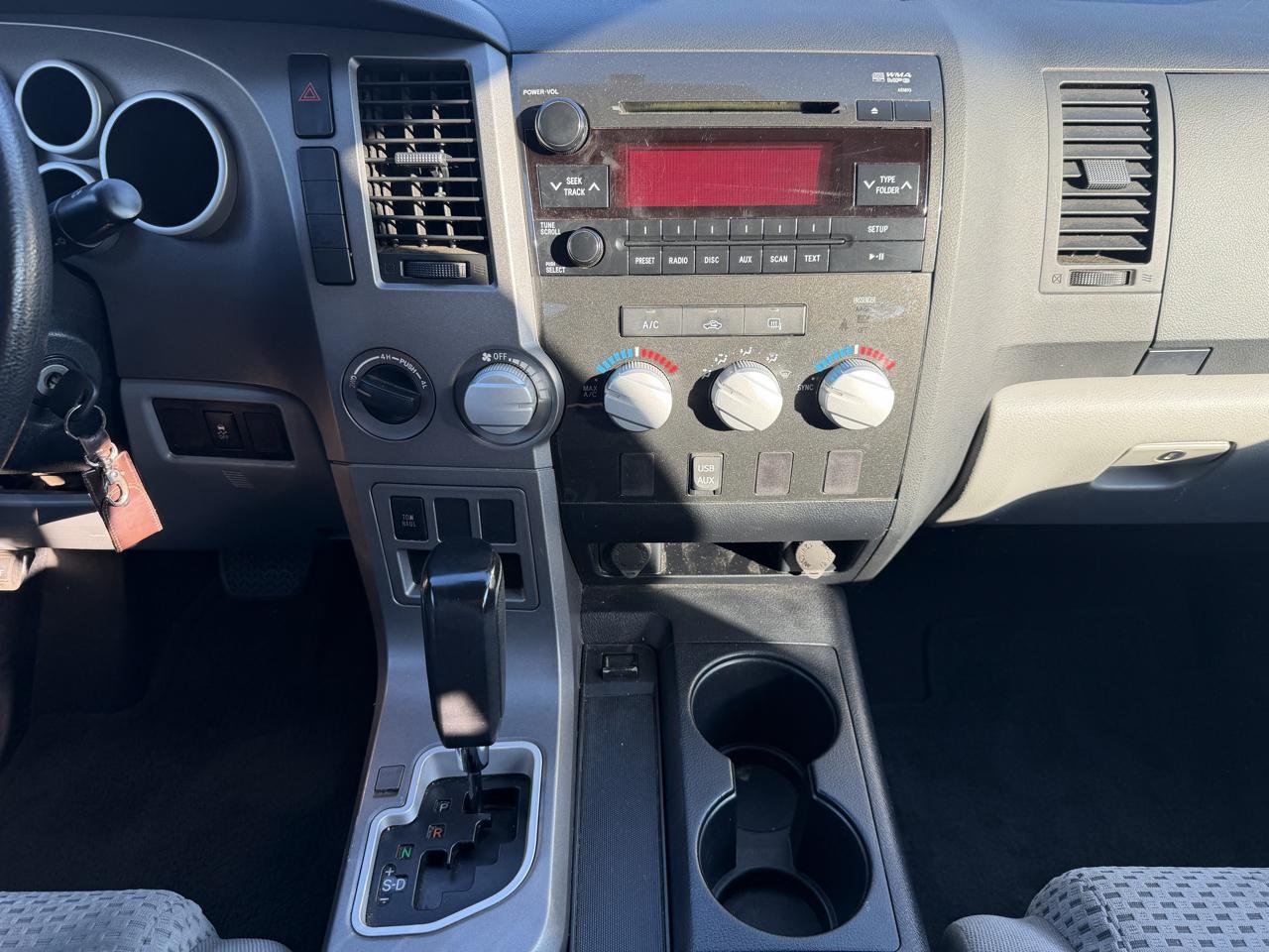Toyota Tundra Tundra-Grade 5.7L Double Cab 4WD 2012