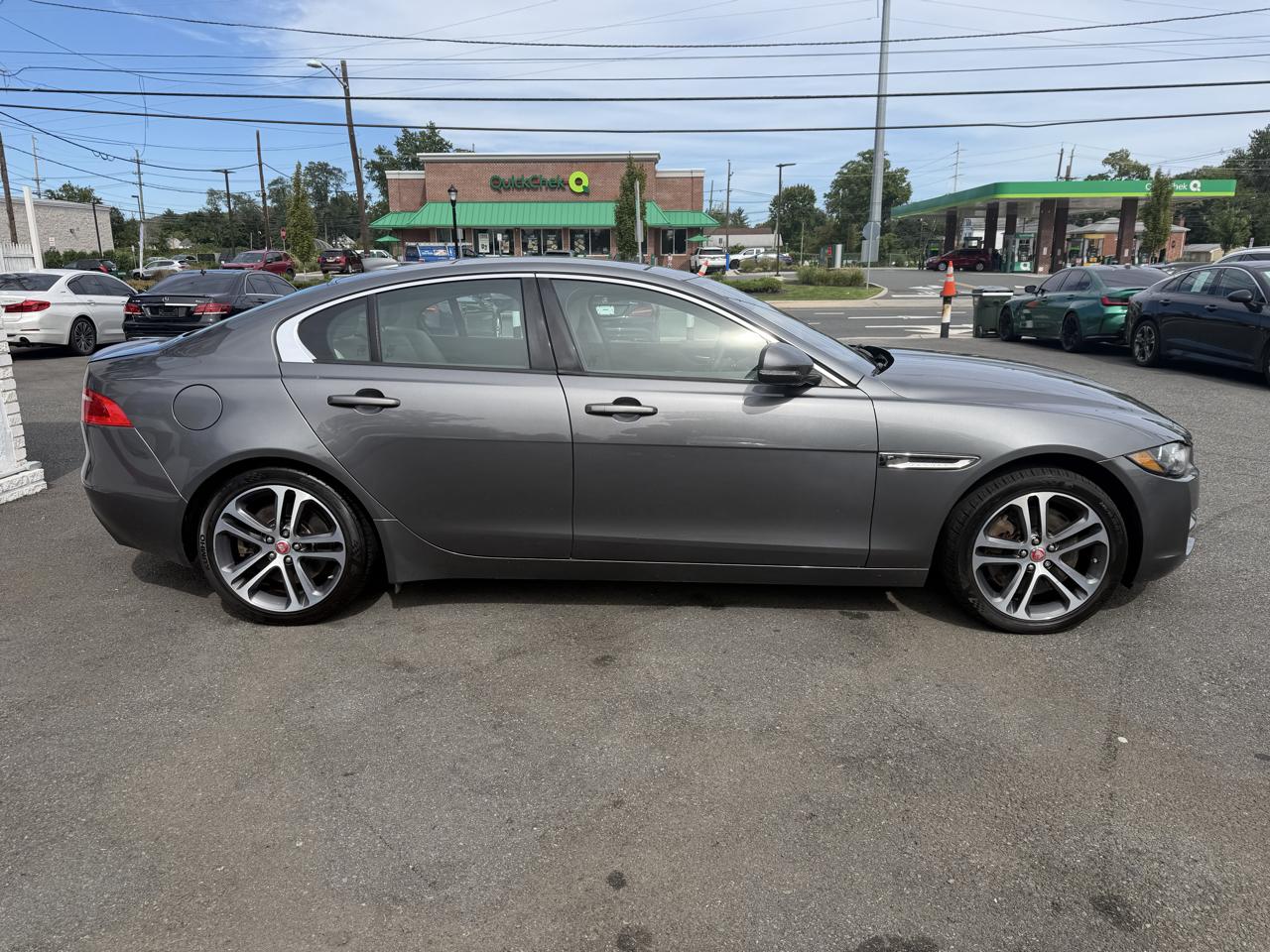 Jaguar XE 35t Premium AWD 2017