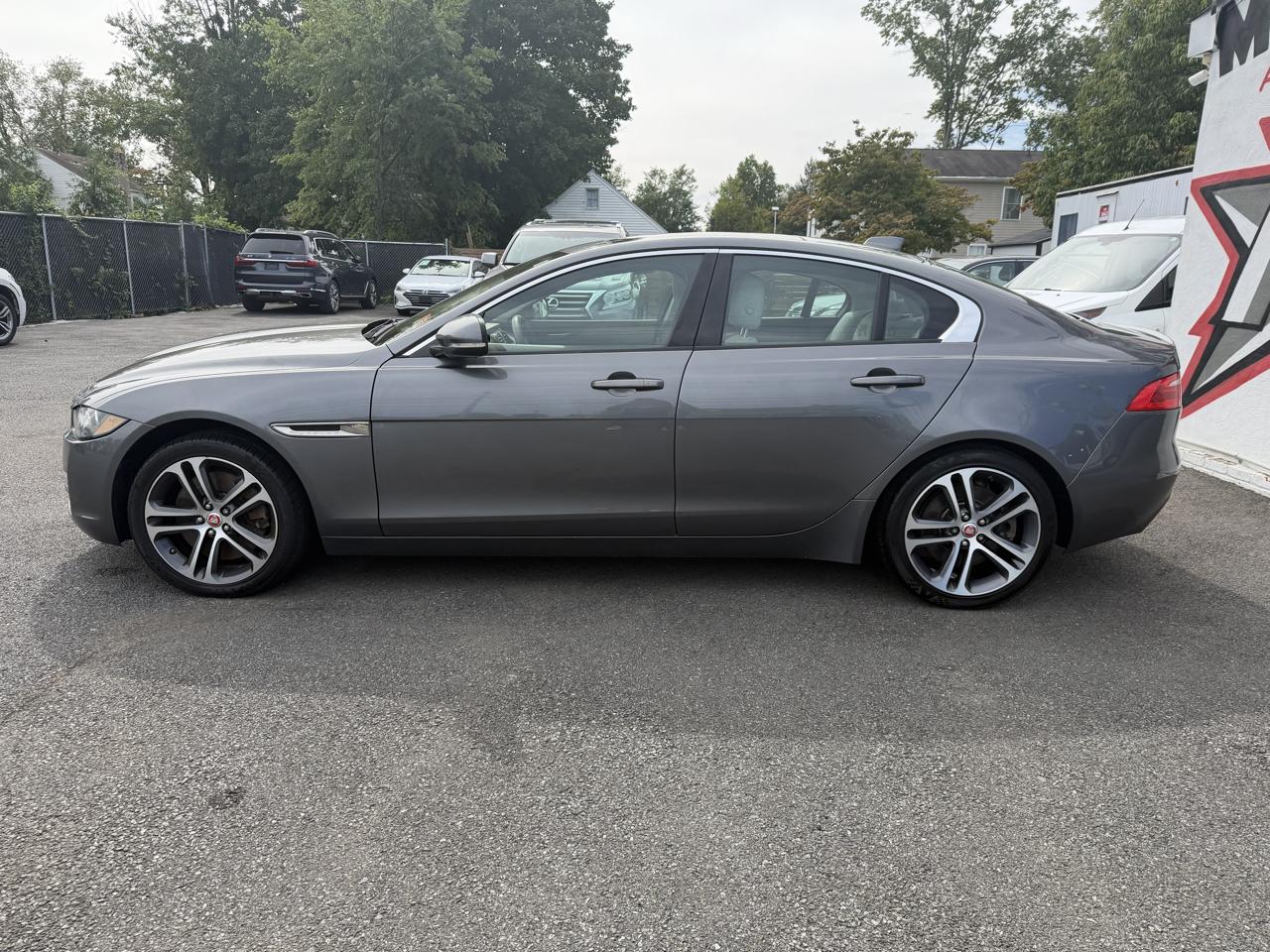 Jaguar XE 35t Premium AWD 2017
