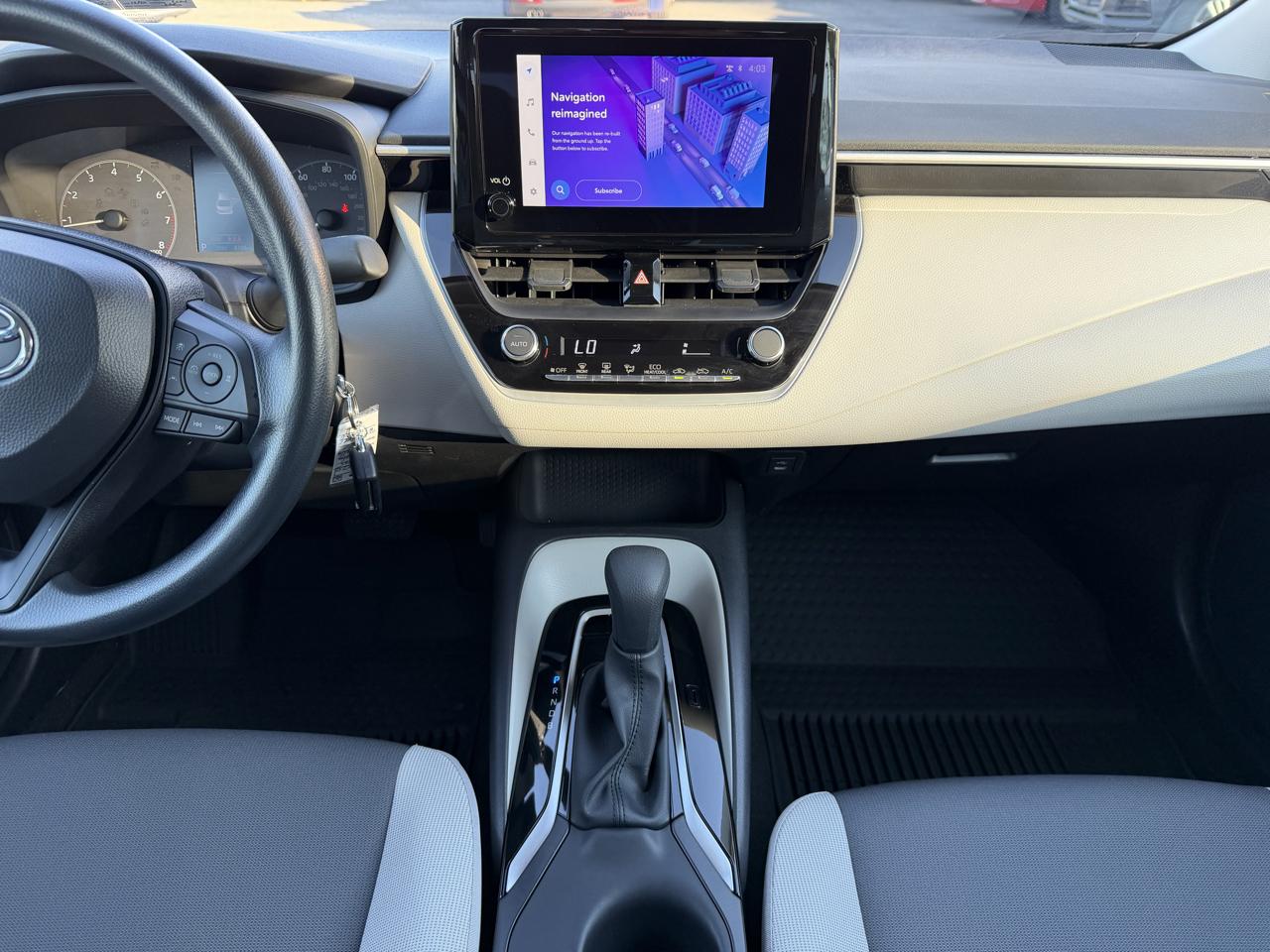 Toyota Corolla LE 2025