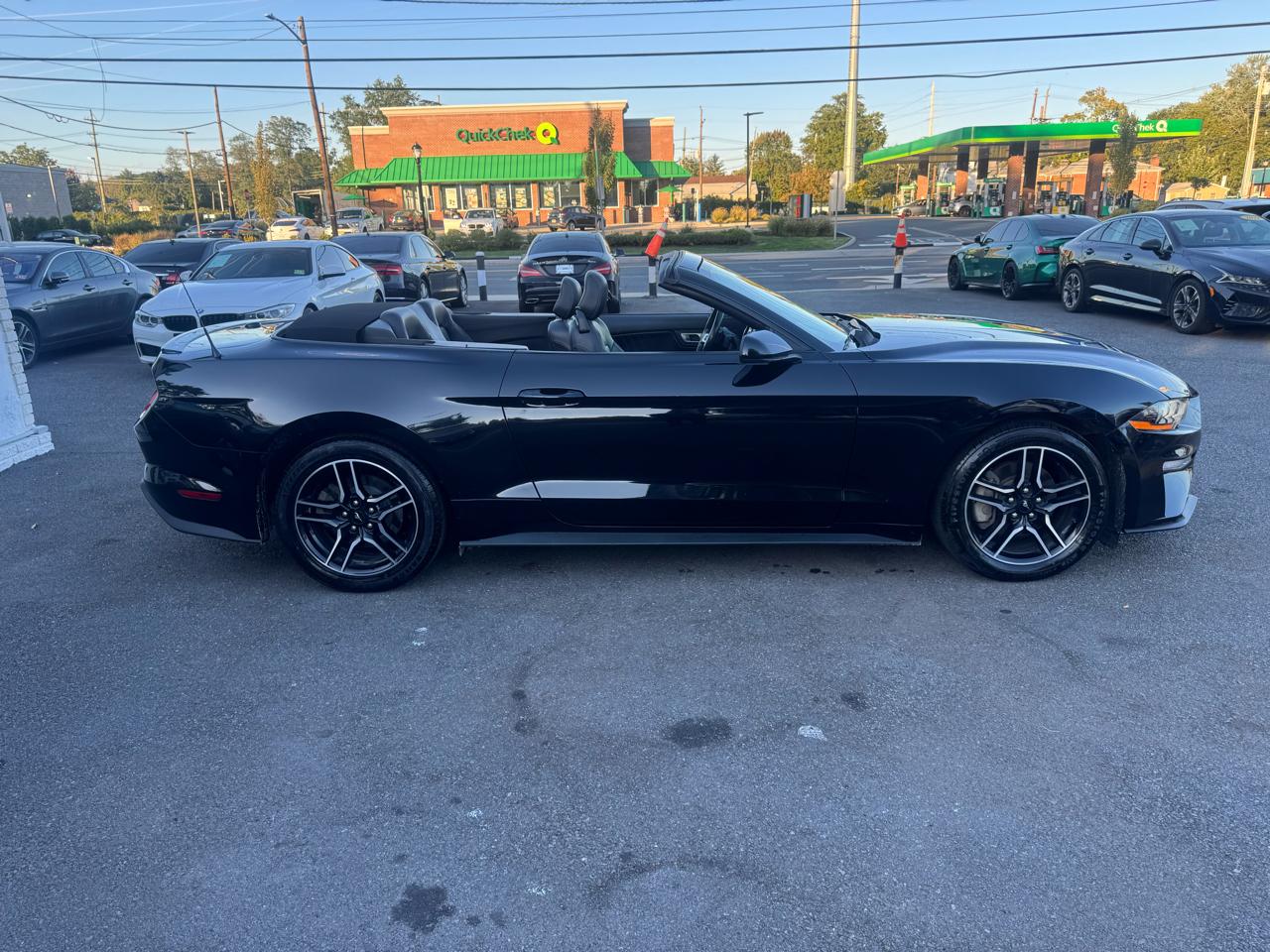 Ford Mustang EcoBoost Premium Convertible 2021