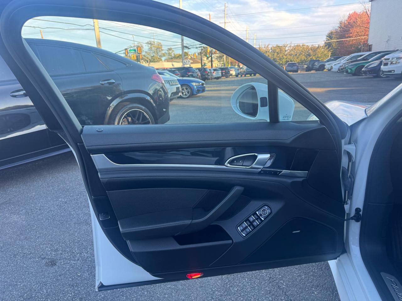 Porsche Panamera  2013
