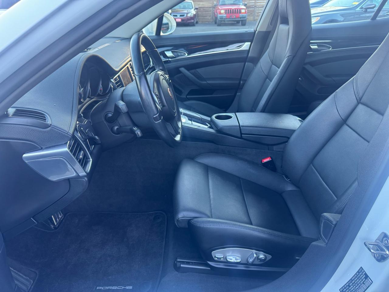 Porsche Panamera  2013