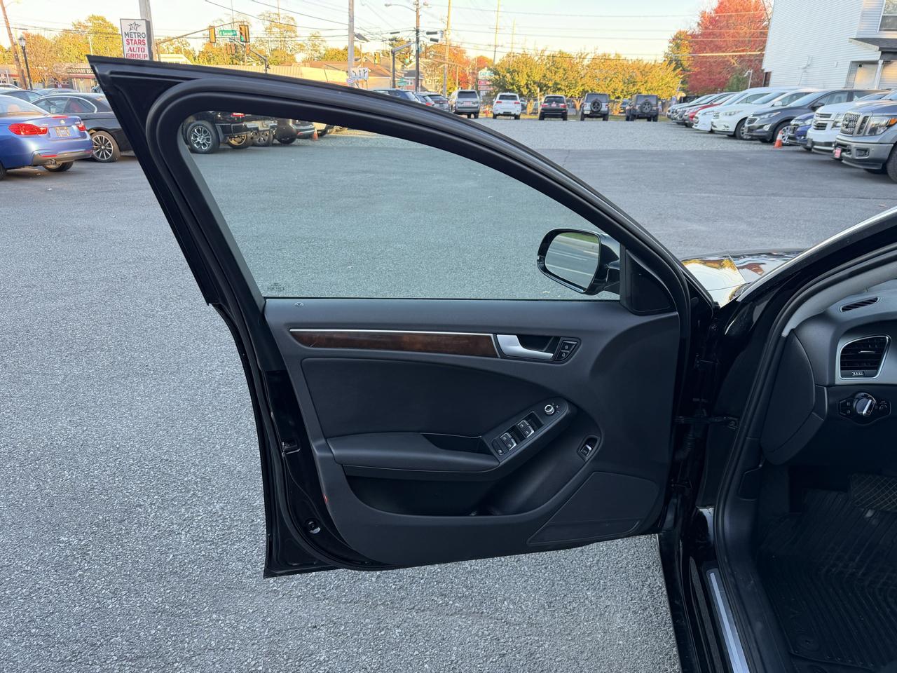 Audi A4 2.0T Sedan quattro Tiptronic 2013
