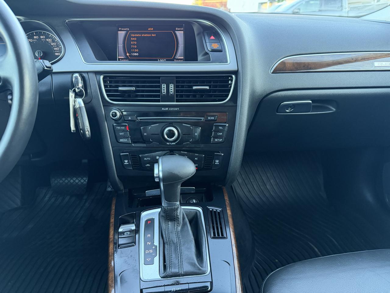 Audi A4 2.0T Sedan quattro Tiptronic 2013