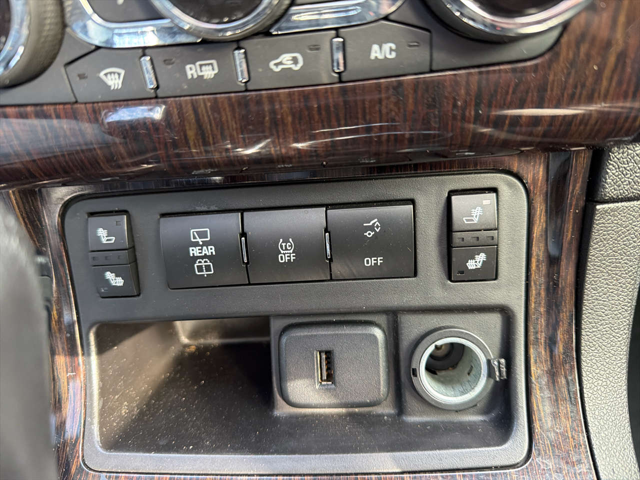 Chevrolet Traverse AWD 4dr LT w/2LT 2015 Chevrolet Traverse AWD 4dr LT w/2LT 2015