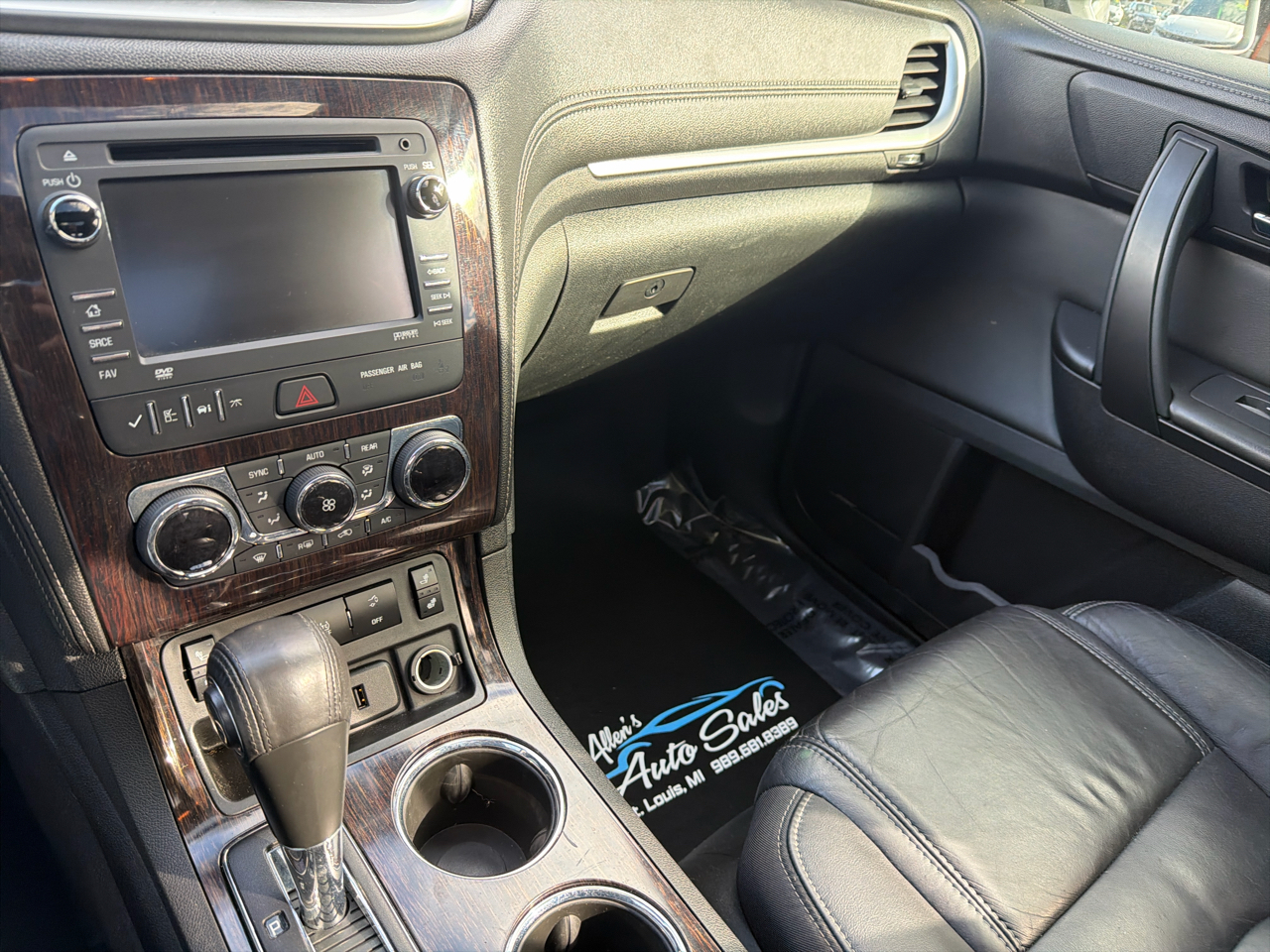 Chevrolet Traverse AWD 4dr LT w/2LT 2015 Chevrolet Traverse AWD 4dr LT w/2LT 2015