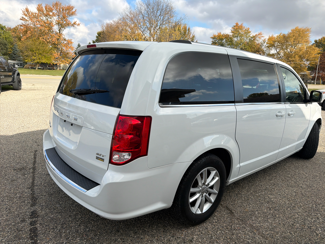 Dodge Grand Caravan SXT Wagon 2020 Dodge Grand Caravan SXT Wagon 2020