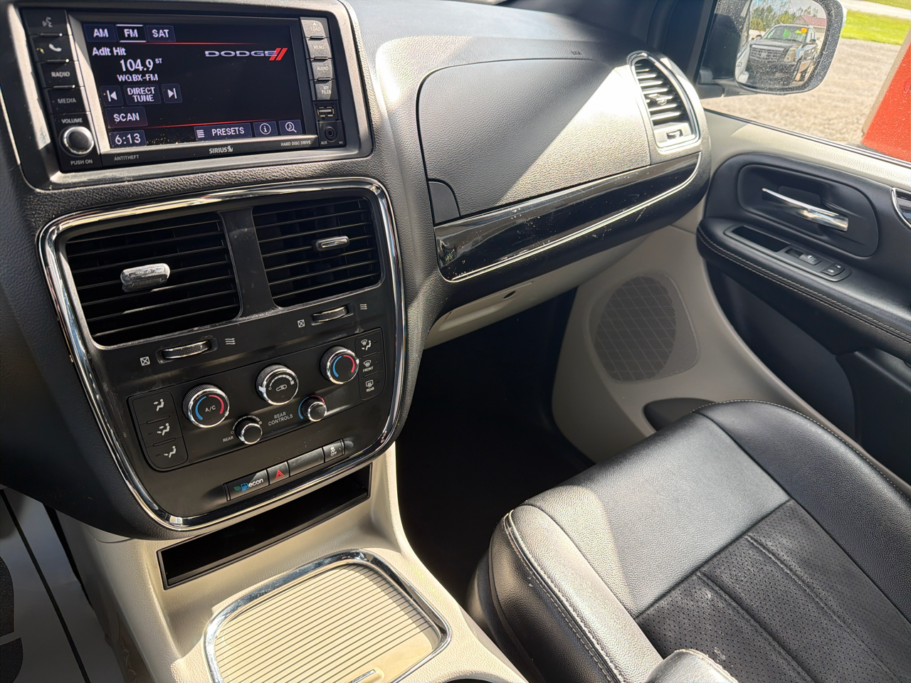 Dodge Grand Caravan SXT Wagon 2020 Dodge Grand Caravan SXT Wagon 2020