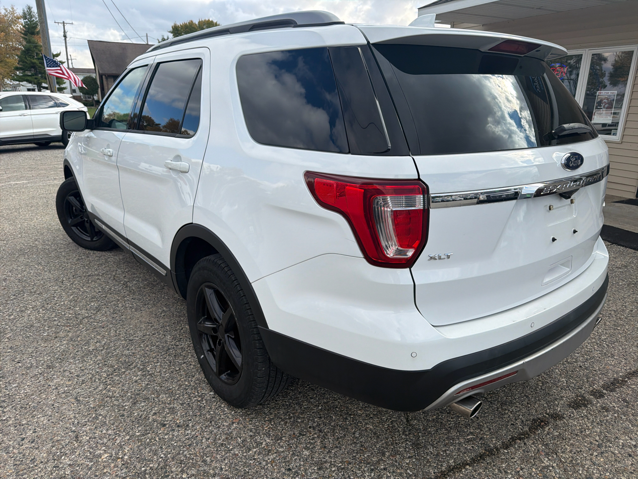 Ford Explorer XLT 4WD 2017 Ford Explorer XLT 4WD 2017