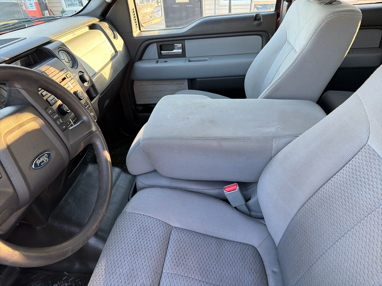 Ford F-150 4WD SuperCab 163" XL 2014