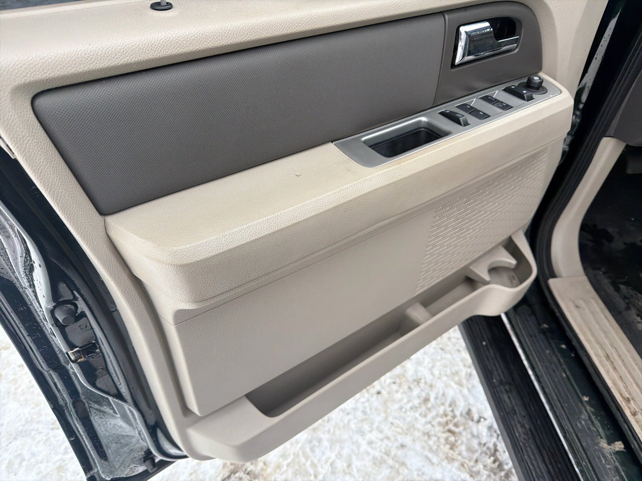 Ford Expedition 4WD 4dr XL 2014