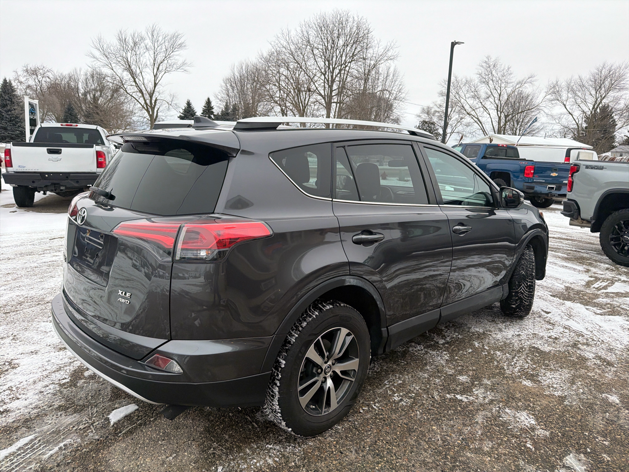 Toyota RAV4 AWD 4dr XLE (Natl) 2016