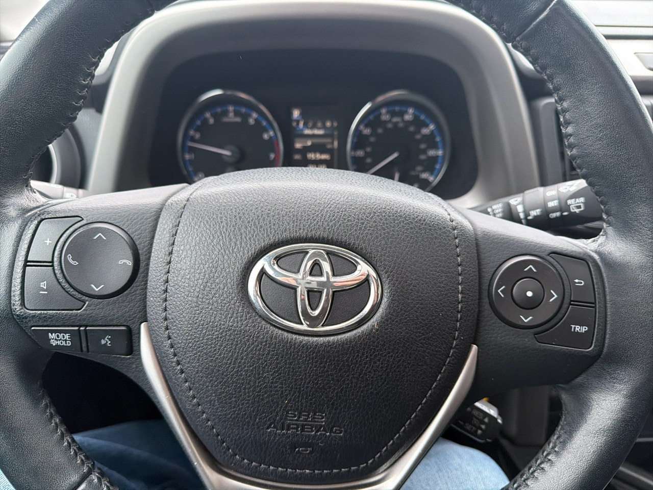 Toyota RAV4 AWD 4dr XLE (Natl) 2016