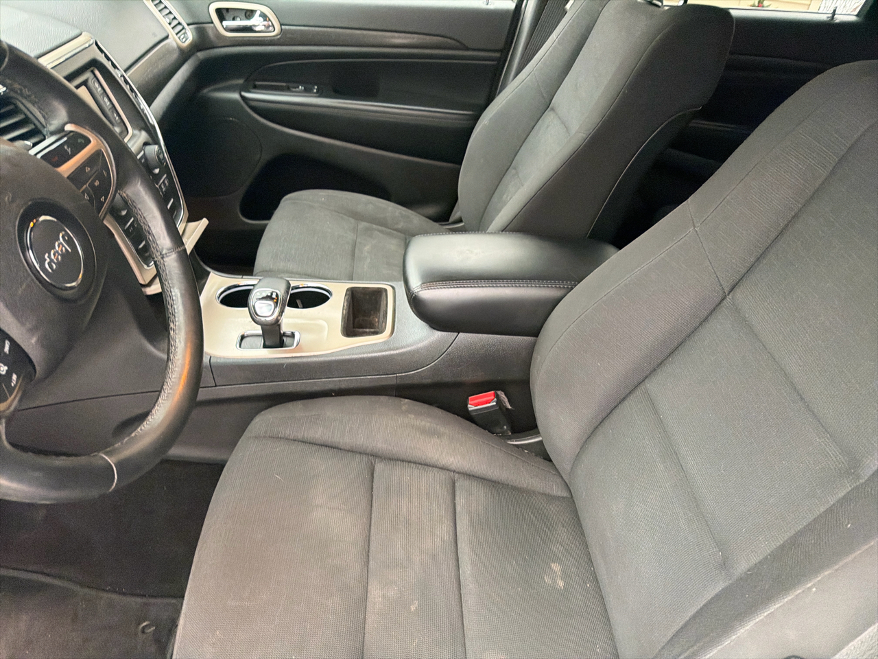 Jeep Grand Cherokee 4WD 4dr Laredo 2015