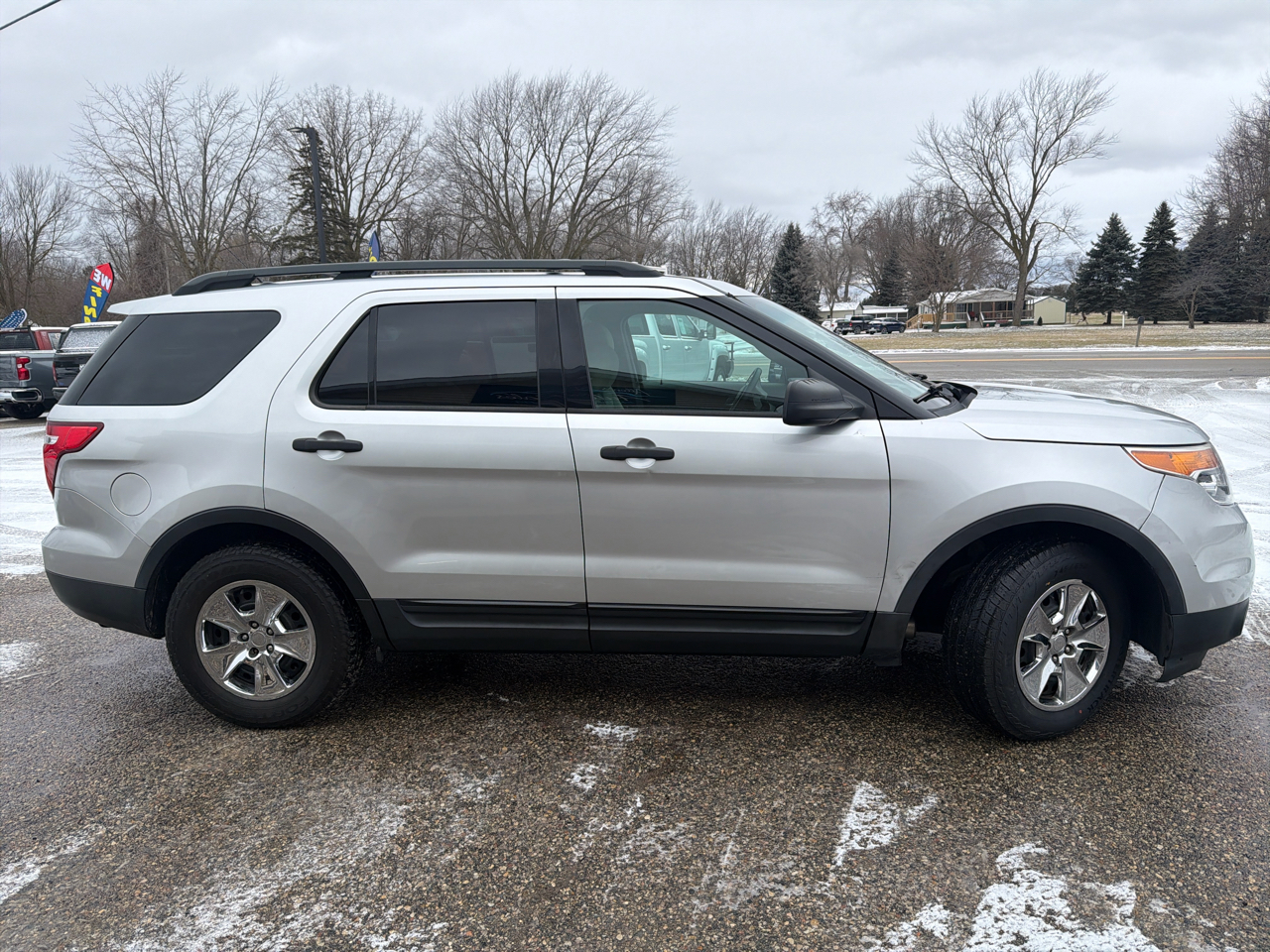 Ford Explorer 4WD 4dr Base 2013