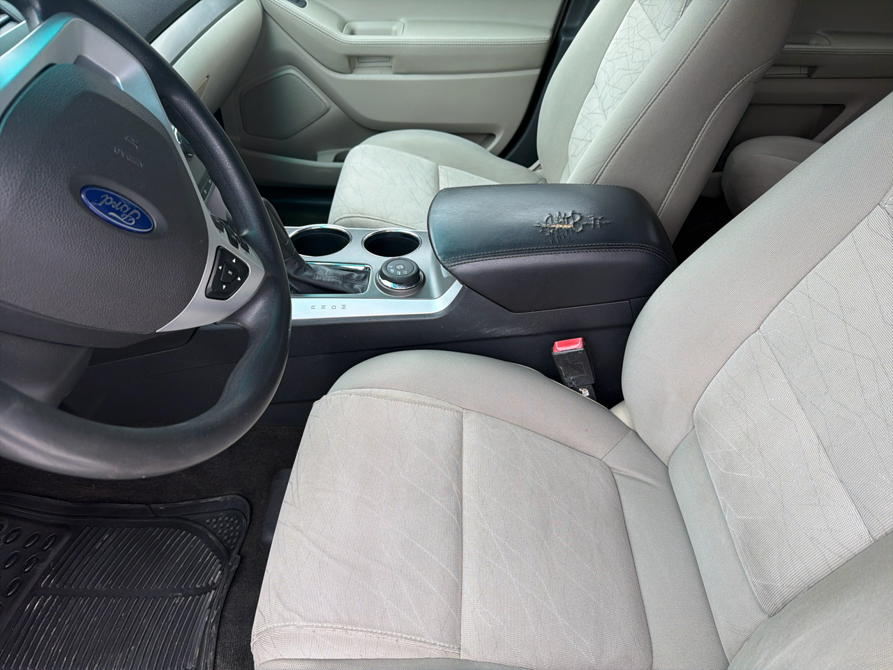 Ford Explorer 4WD 4dr Base 2013