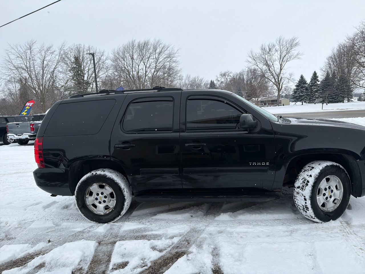 Chevrolet Tahoe 4WD 4dr 1500 LS 2011