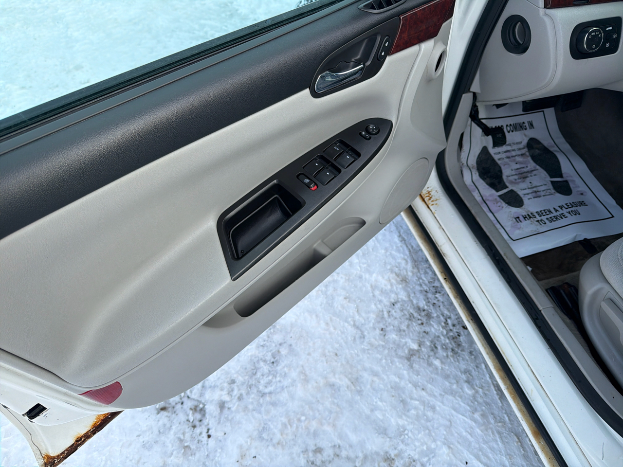 Chevrolet Impala 4dr Sdn 3.5L LT 2008