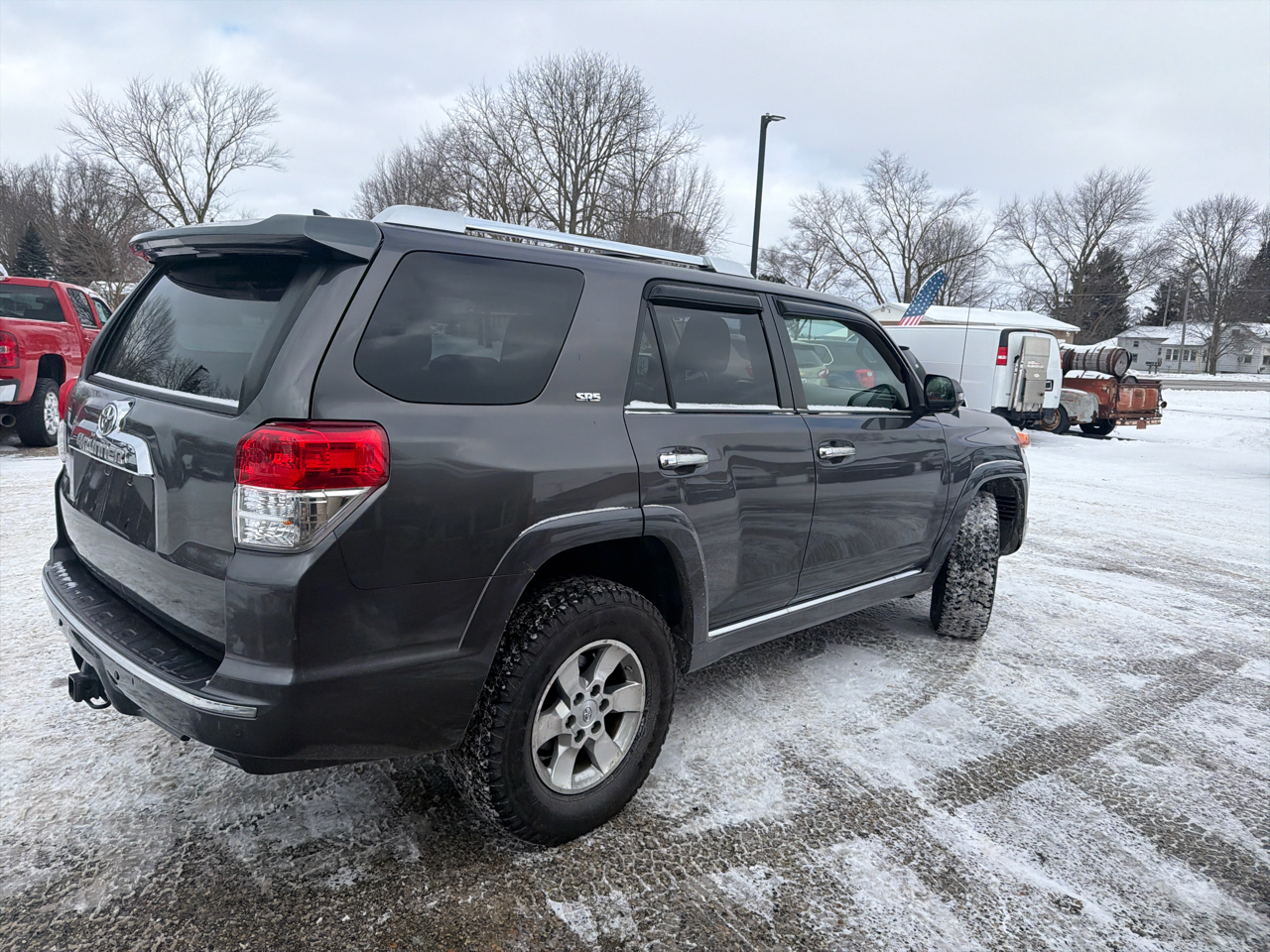 Toyota 4Runner 4WD 4dr V6 SR5 (Natl) 2012