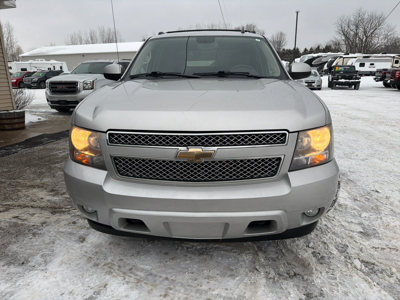 Chevrolet Avalanche 4WD Crew Cab LT 2011