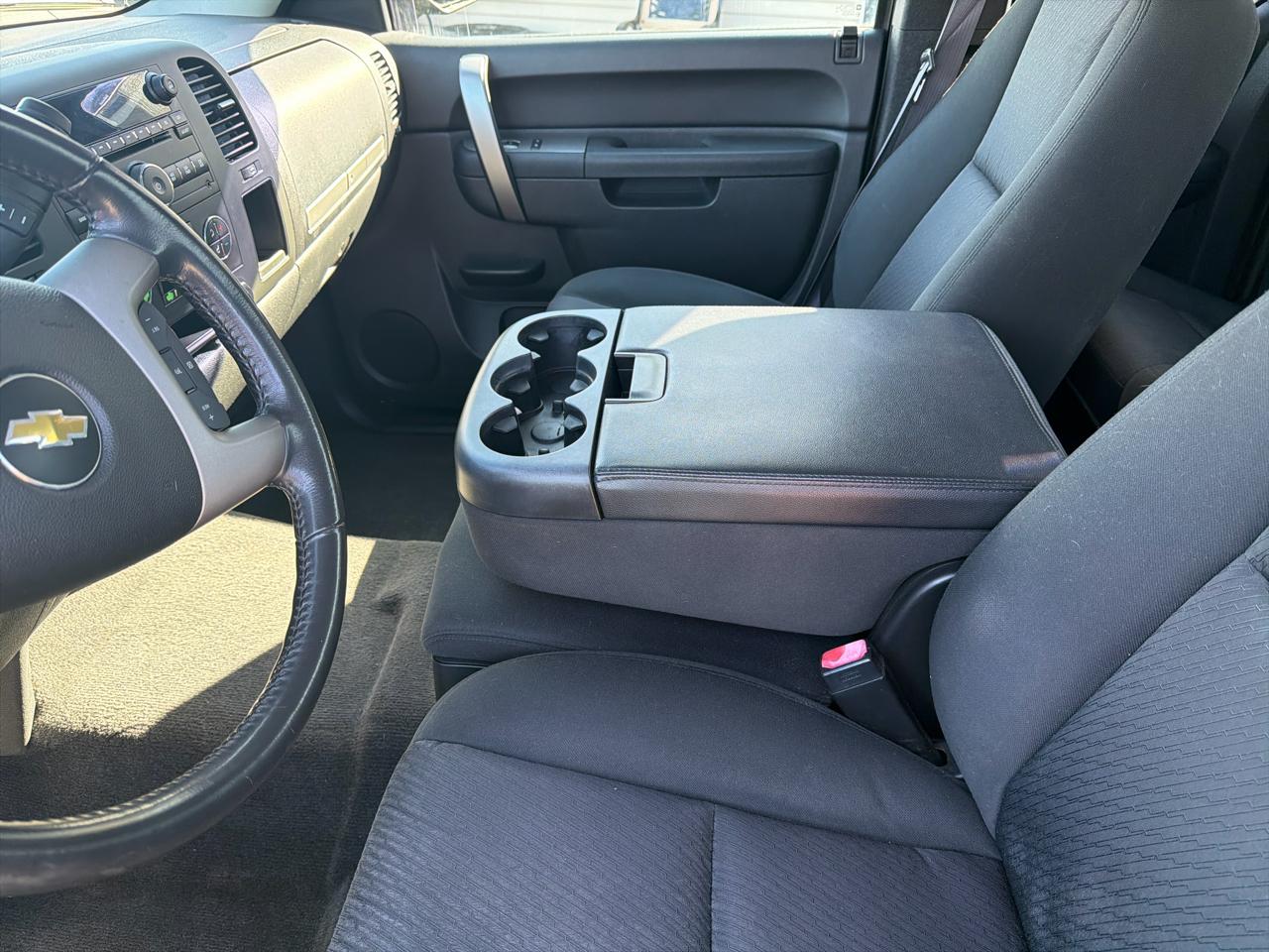 Chevrolet Silverado 1500 4WD Ext Cab 143.5" LT 2012