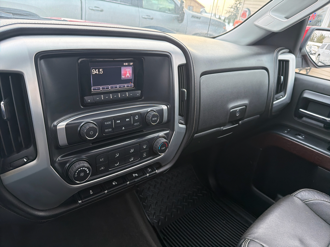 GMC Sierra 1500 4WD Reg Cab 133.0" SLE 2014