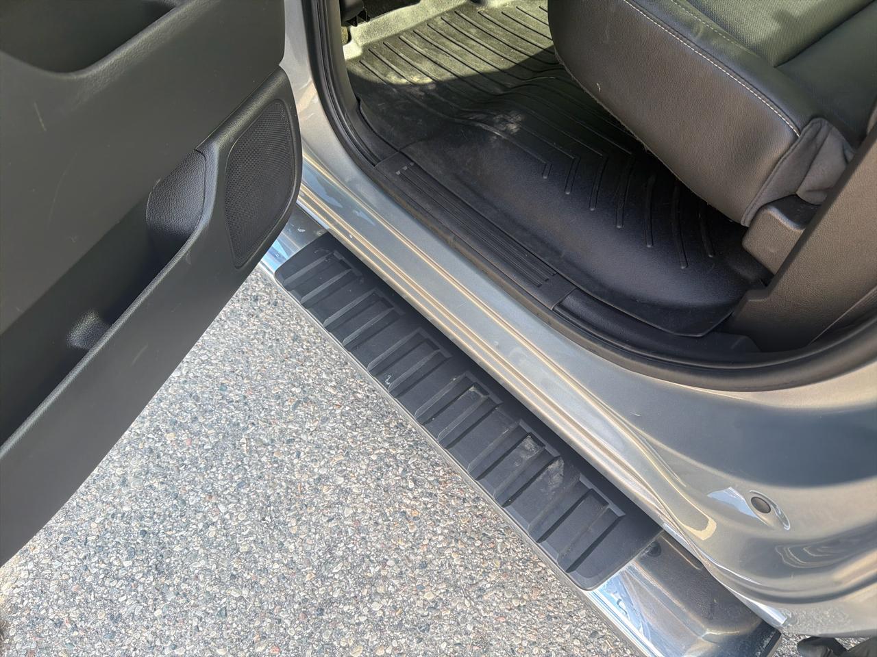 GMC Sierra 1500 4WD Crew Cab 153.0" SLT 2017